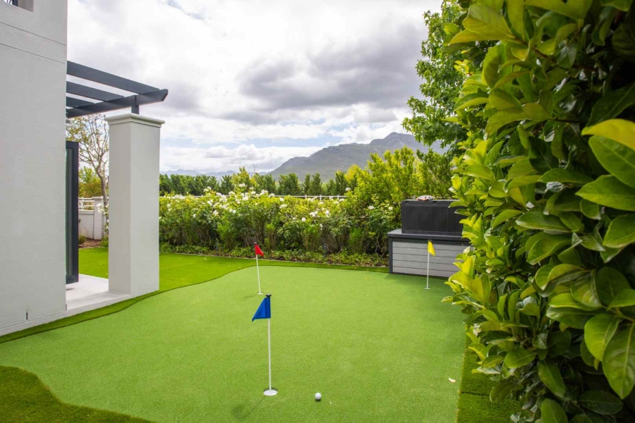 4 Bedroom Property for Sale in Val De Vie Estate Western Cape